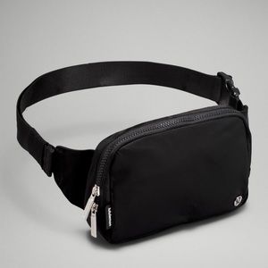 Lululemon Large Belt Bag 2L - Black
